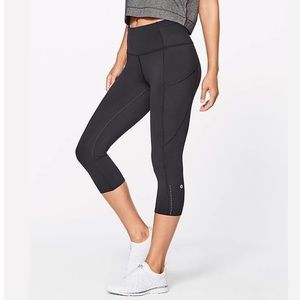 Authentic Lululemon black leggings Crop